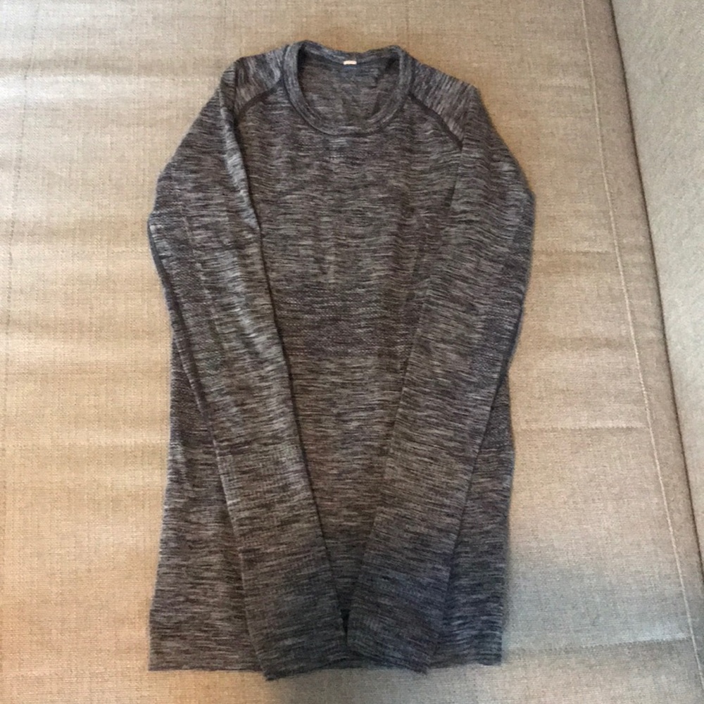 Long sleeve Lulu workout top